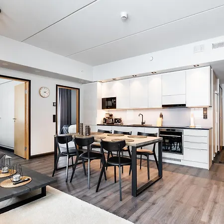 Cranberry C 13 Ski-in Ski-out Visit *