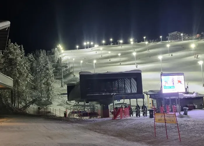 Cranberry C 13 Ski-in Ski-out Visit *